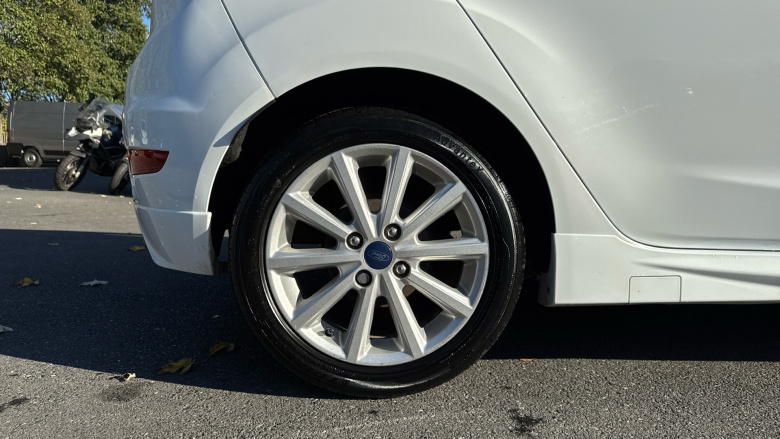 Ford Fiesta 1.0 EcoBoost 125 Titanium 5dr Petrol Hatchback